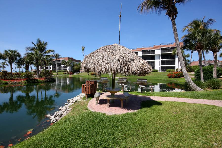 Two Pools Sanibel Island Ground Floor Vacation Condo